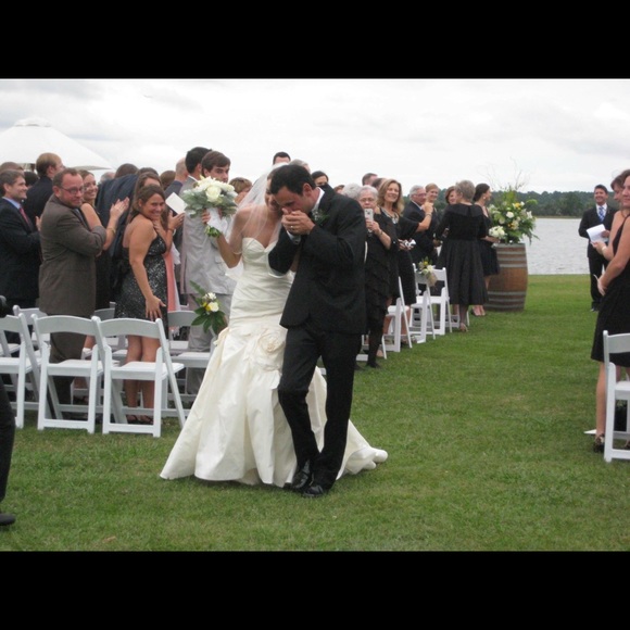 Meet your Poshers Andreana and Michael - Picture 5 of 7